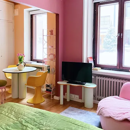 Vaerikaes Koti Laehellae Keskustaa *